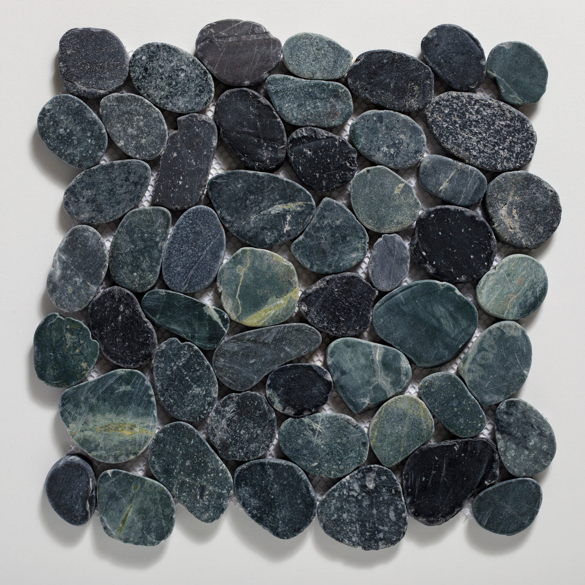 Sliced Pebble Black Natural